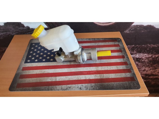 Master Cylinder
