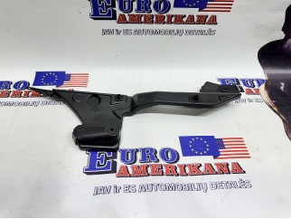 Rear Bumper Bracket, RH