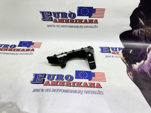 Side Bracket (Right)