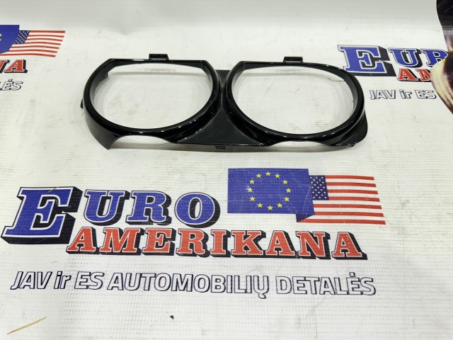 Headlamp Bezel (left)