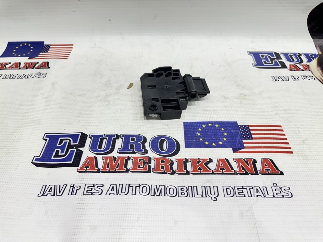 Front Bracket