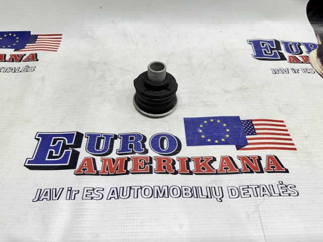 Upper Insulator (Front)