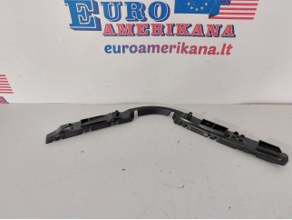 Side Retainer (left) - Take off