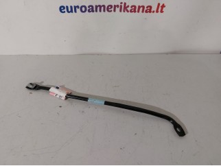 Viršutinis bamperio laikiklis, Dp