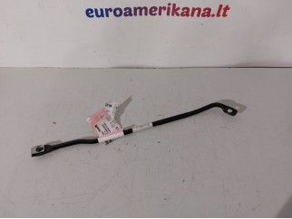 Viršutinis bamperio laikiklis, Kp