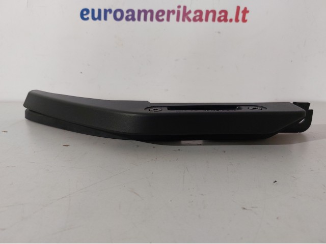 Handle (RH)
