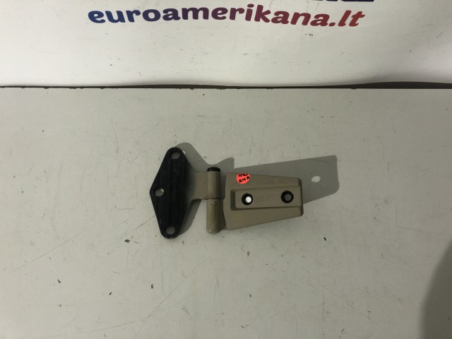 Body Half Front Upper Hinge, RH (Takeoff)