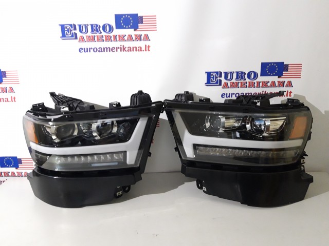 Sequential Projector Polished Black Headlights
