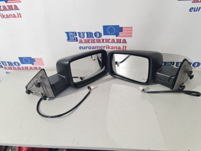 Pair of Power Heated Turn Signal Black Exterior Mirrors