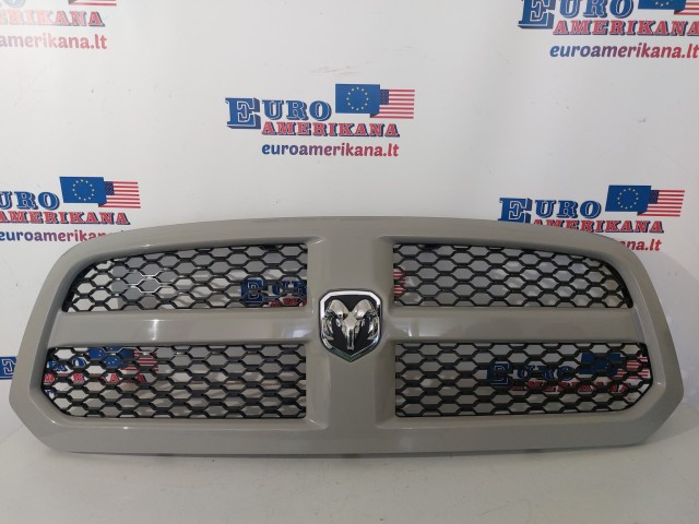 Grille w/ Emblem