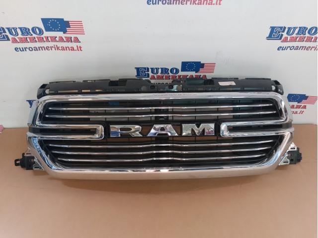 Front Grille (Chrome)