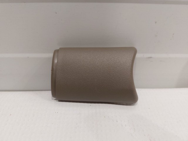 Seat Belt Cover Plate (Outer)