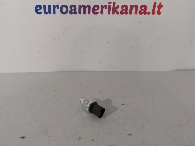 Oil Cooler Hose Connector